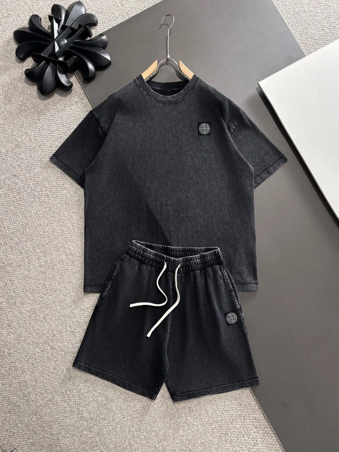 Next day shipping P460 Stone lsland/stone island high quality 2025 spring and summer new casual heavy industry suit exclusively developed by yb! High quality production! Imported custom-made fabrics for foreign orders, with high breathability and comfort, impeccable details, brand element design concept, delicate and soft feel! It presents a casual cut and the upper body shape is great! On sale simultaneously on the official website! From a high-end men's positioning brand, the low-key luxury taste is irresistible! Exquisite workmanship and impeccable quality! The overall style is simple, fashionable and timeless, fully meeting the requirements of stylish and tasteful dressing! Size: S-XXL